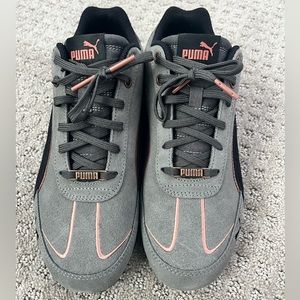 Puma sneakers size 9